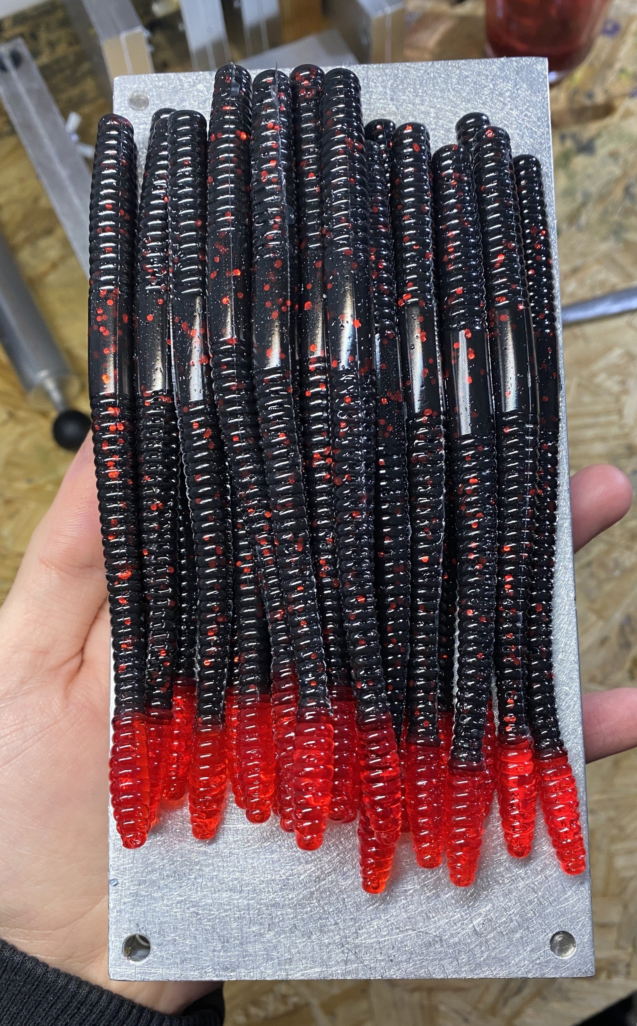 6" Finesse Worm | Black Red with Red Tip